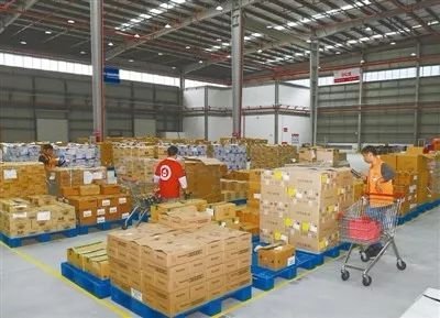 首届进博会与“双11”物流 海关总署推动开放平衡与高效通关